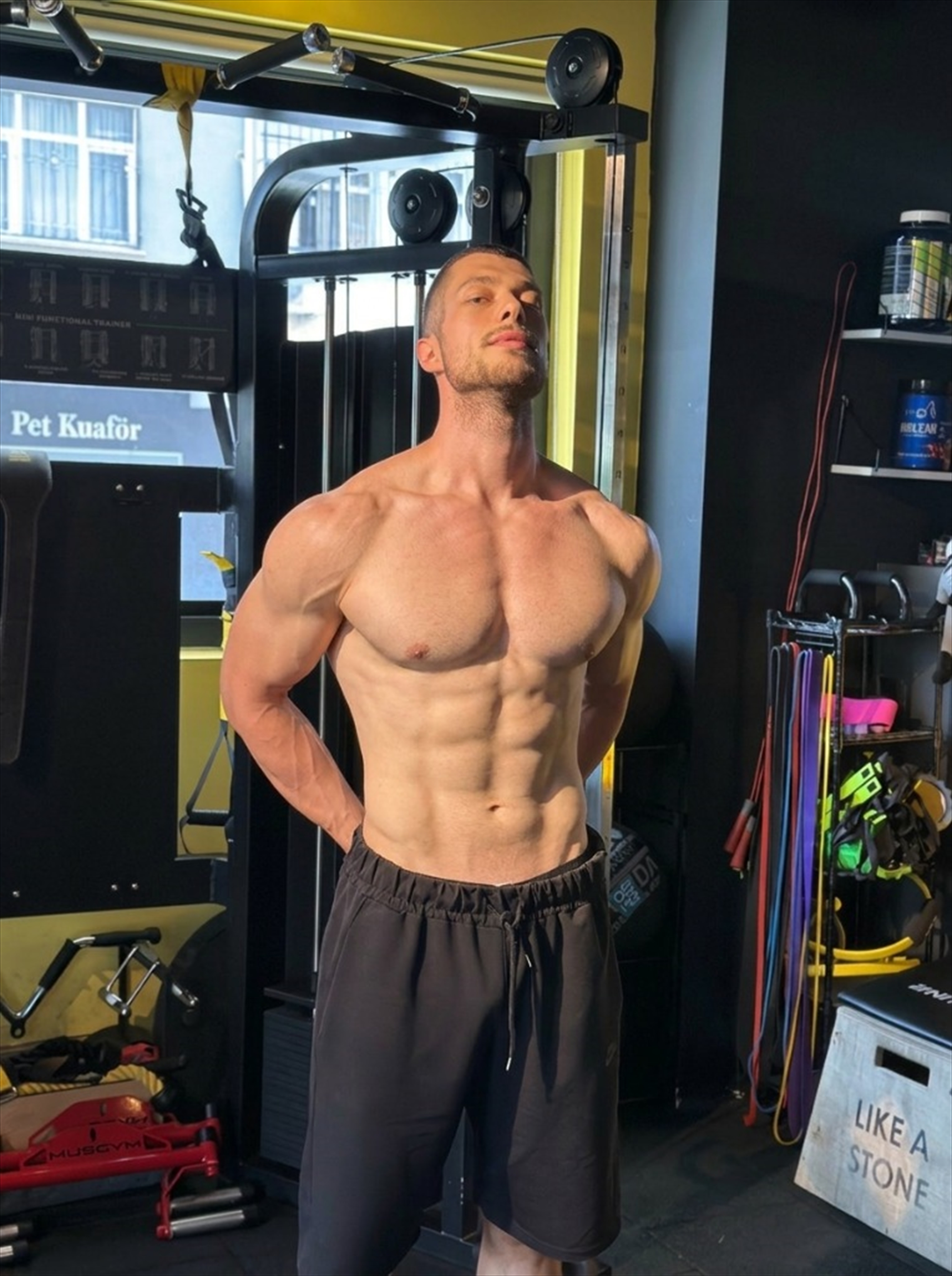 Umut Köreli & Umut Beydüz - Q Gym Wellness Club